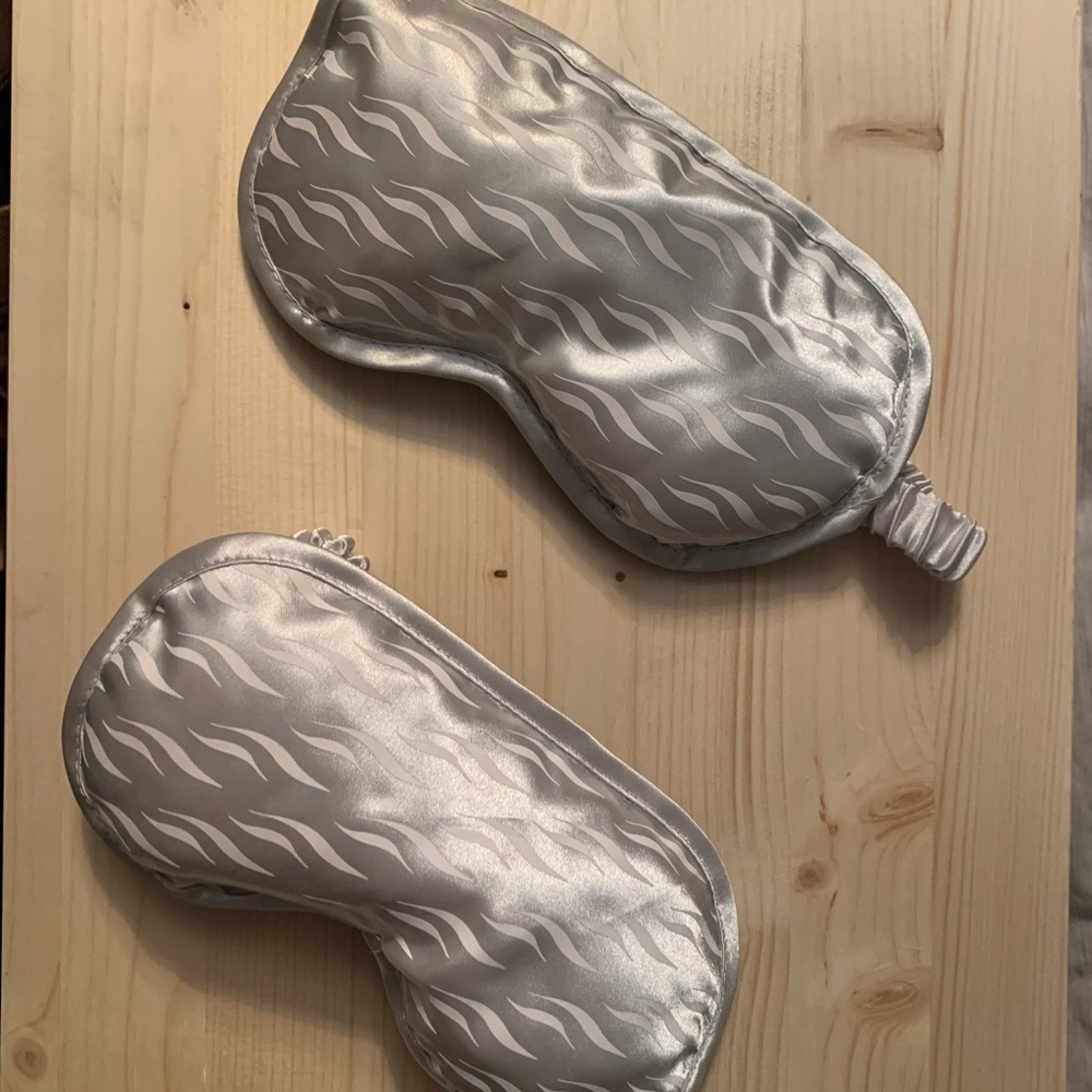 2 sleeping eye mask